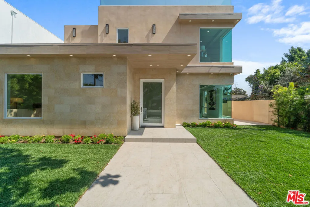 11622 Charnock Road, Los Angeles, California 90066 home-pic-2